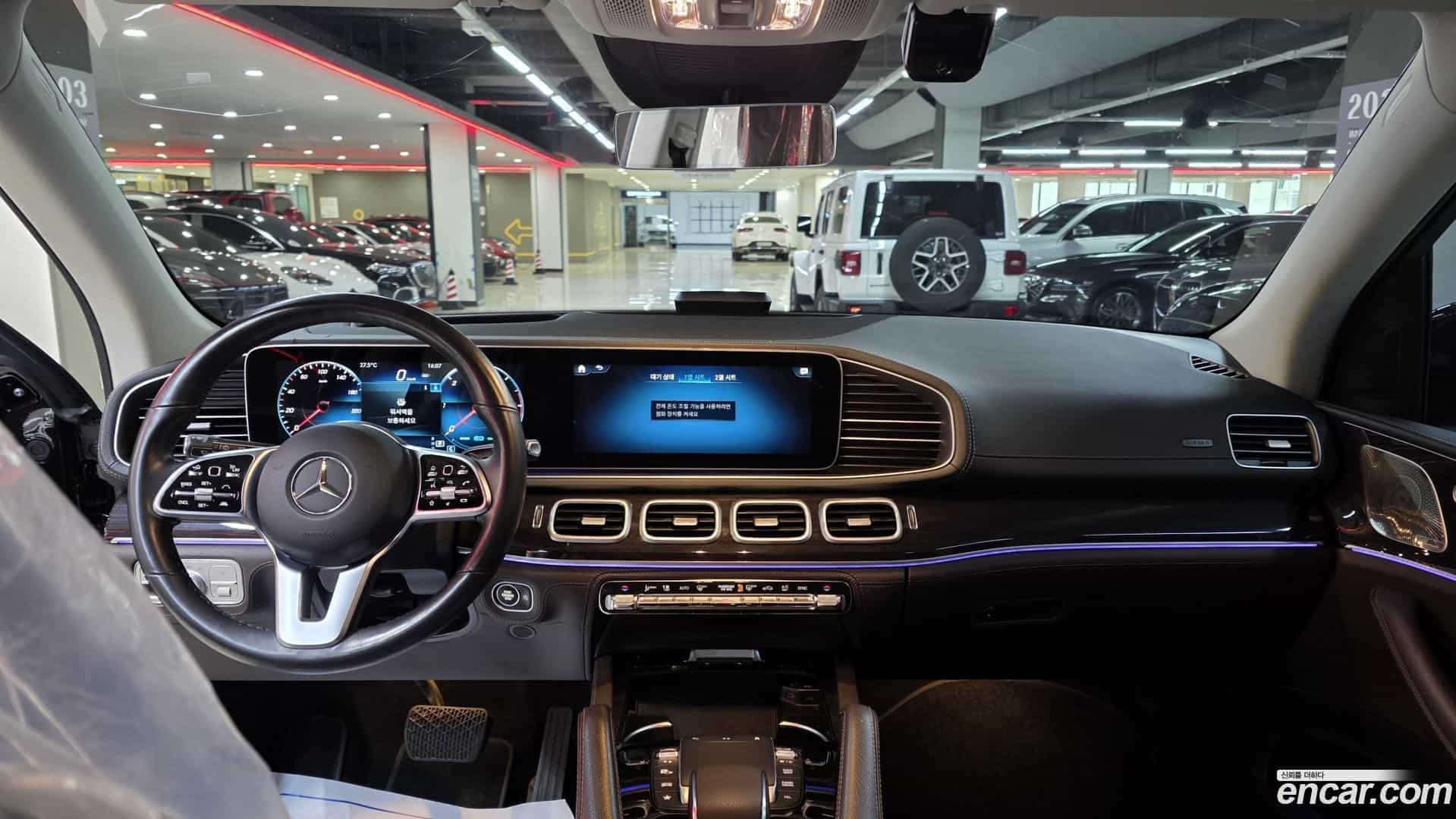 GLE-Class Mercedes-Benz 2022.9-OUTER-006