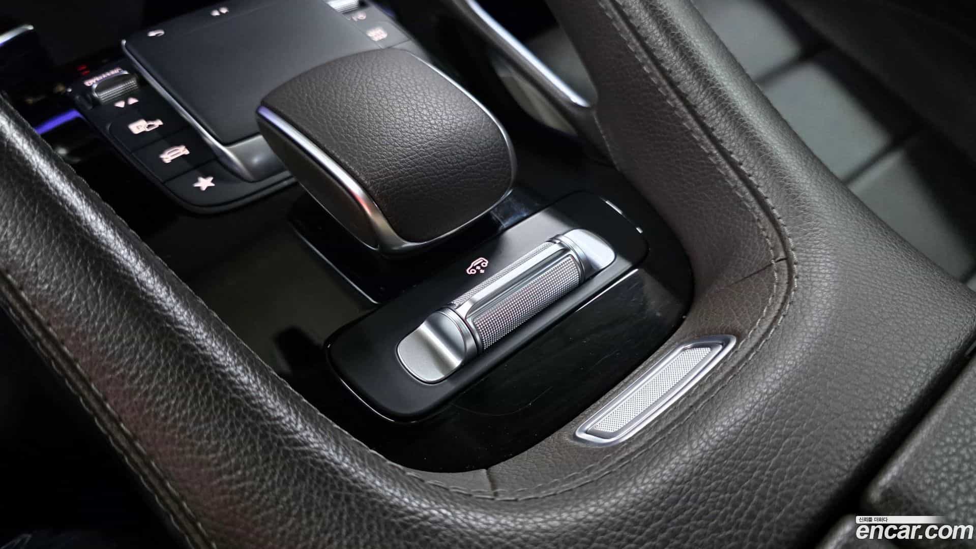 GLE-Class Mercedes-Benz 2022.9-OPTION-018