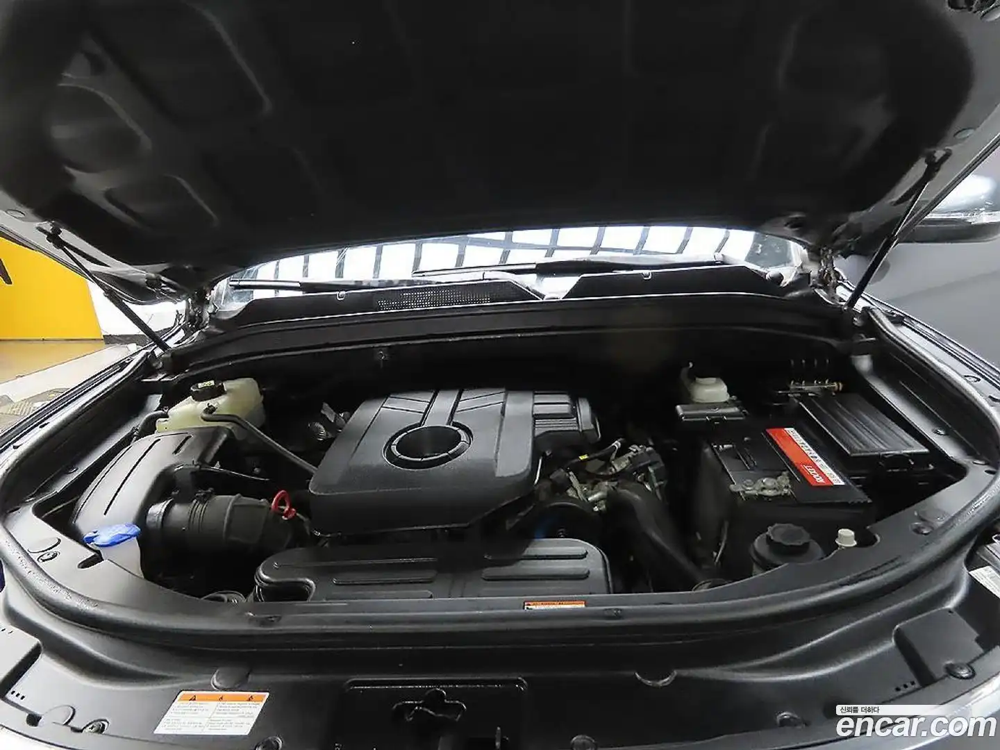 Rexton KG Mobility 2018.8-INNER-008