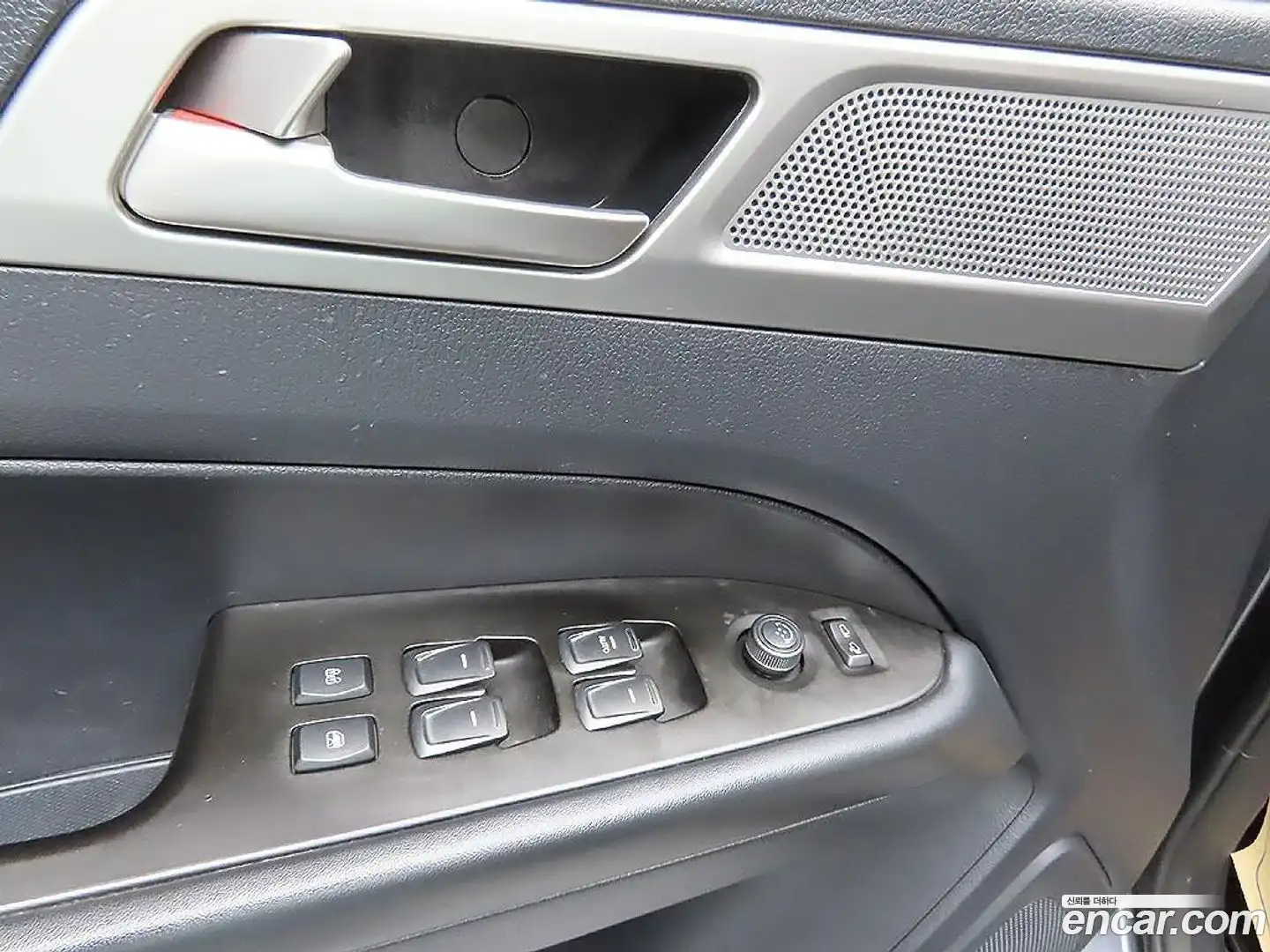 Rexton KG Mobility 2018.8-OPTION-018