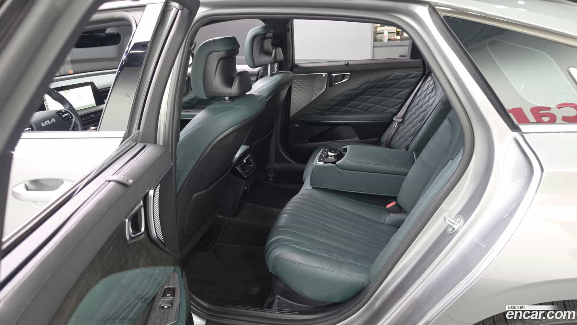 K8 Kia 2023.5-OPTION-015