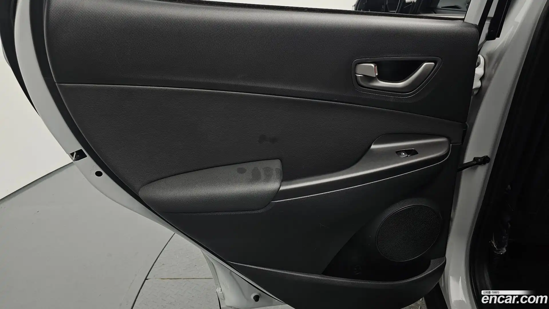Kona Hyundai 2018.10-INNER-035