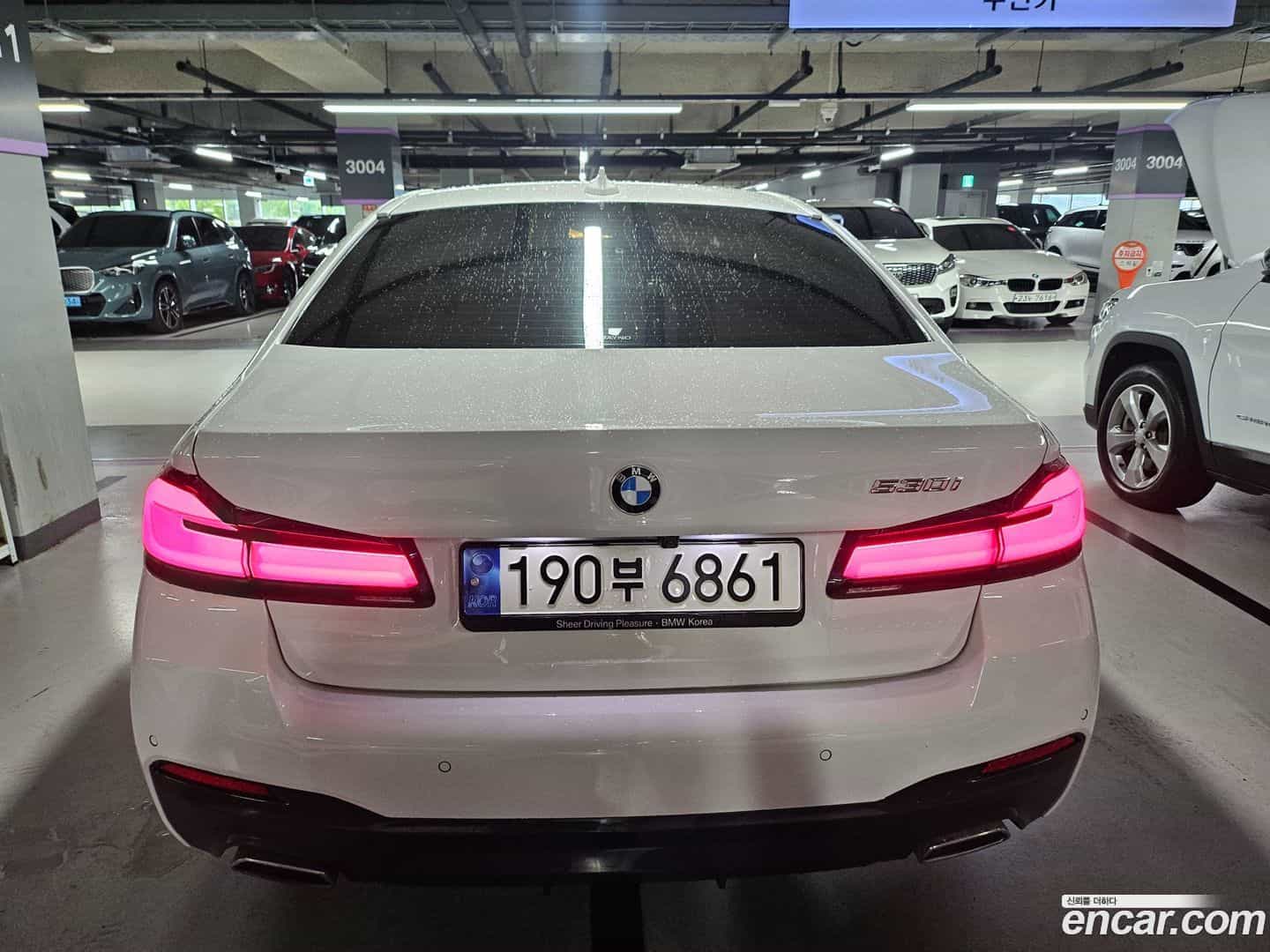 5-Series BMW 2022.7-OUTER-002