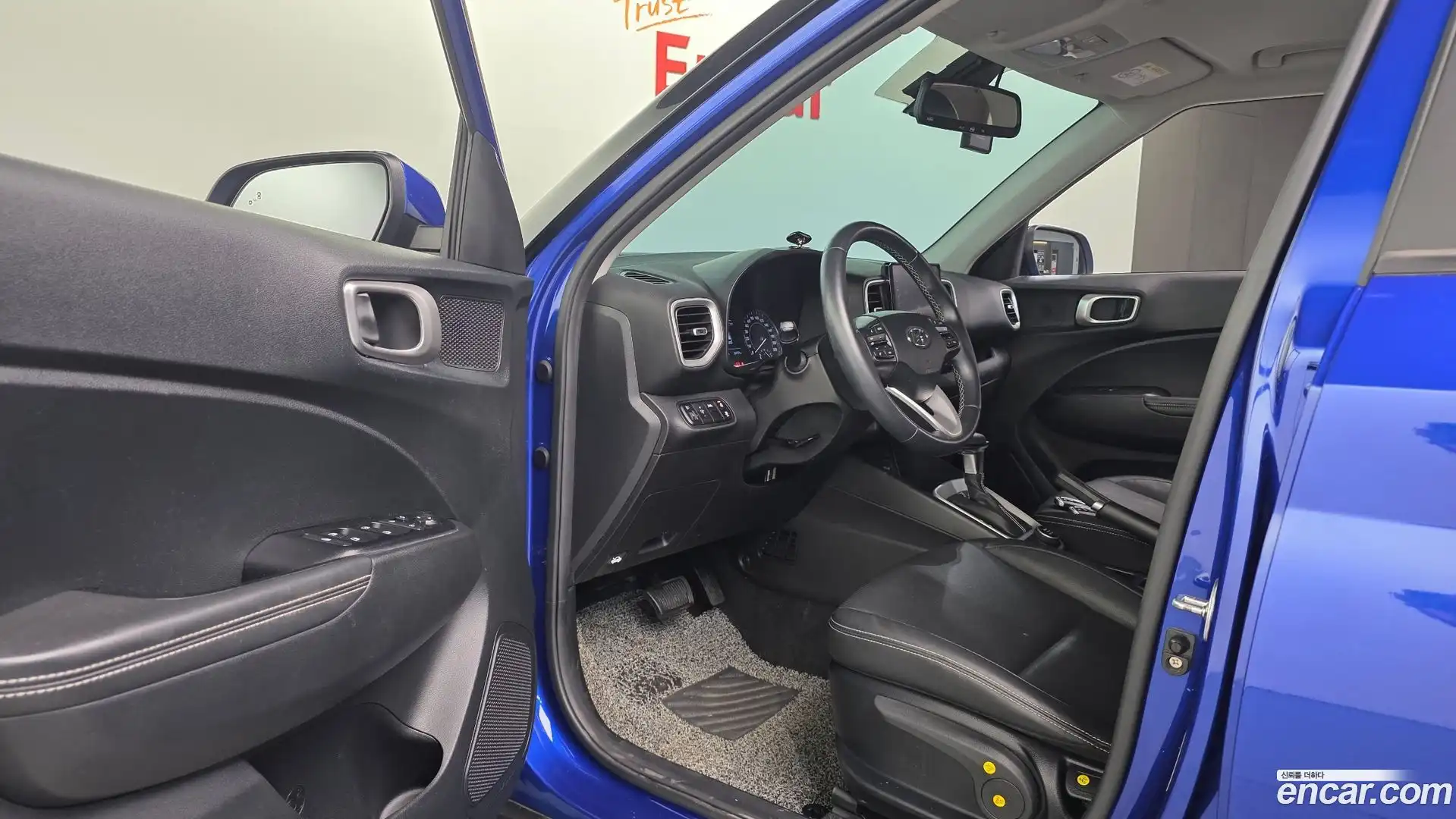 Venue Hyundai 2022.8-INNER-036