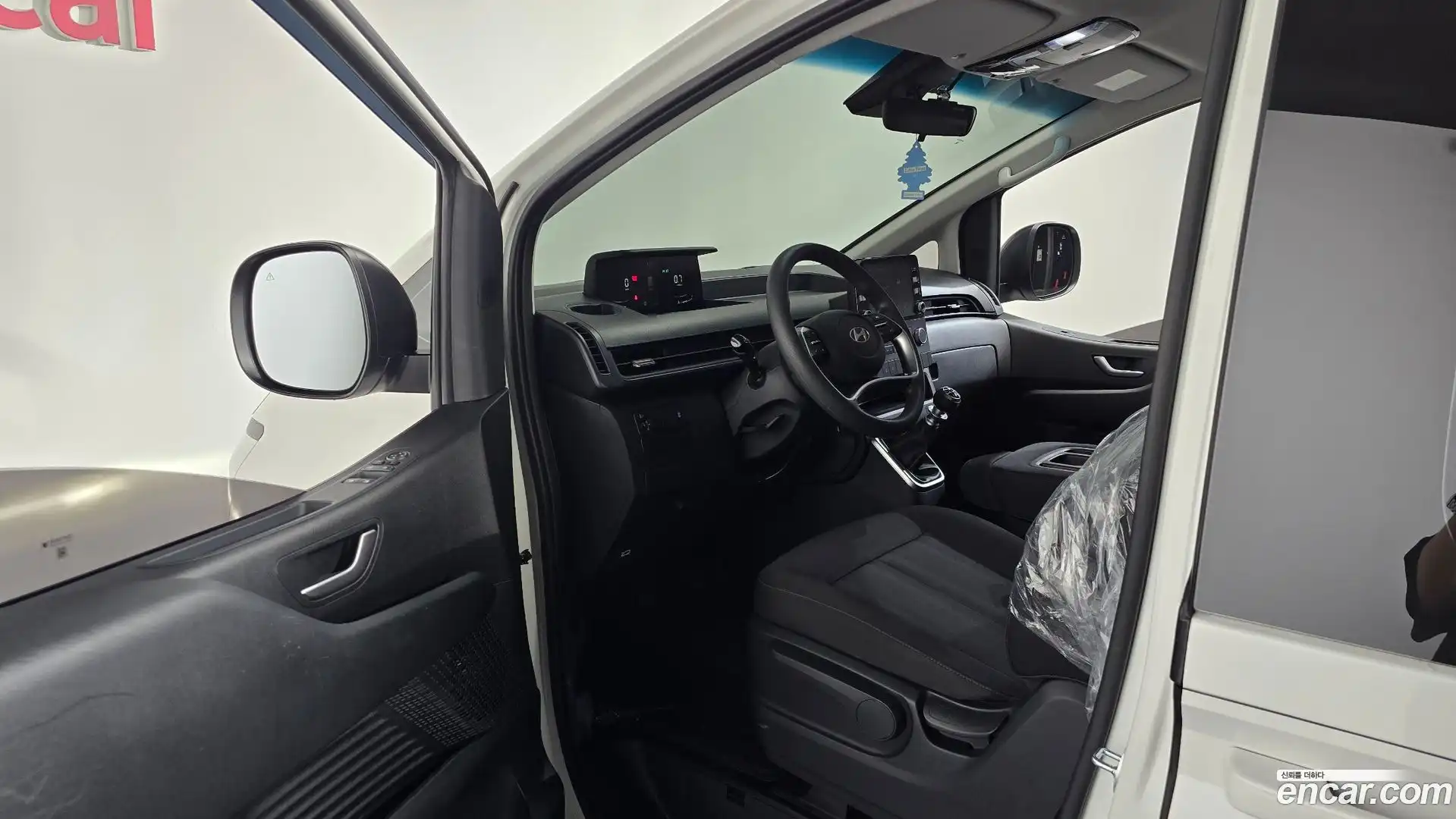 Staria Hyundai 2024.10-INNER-010