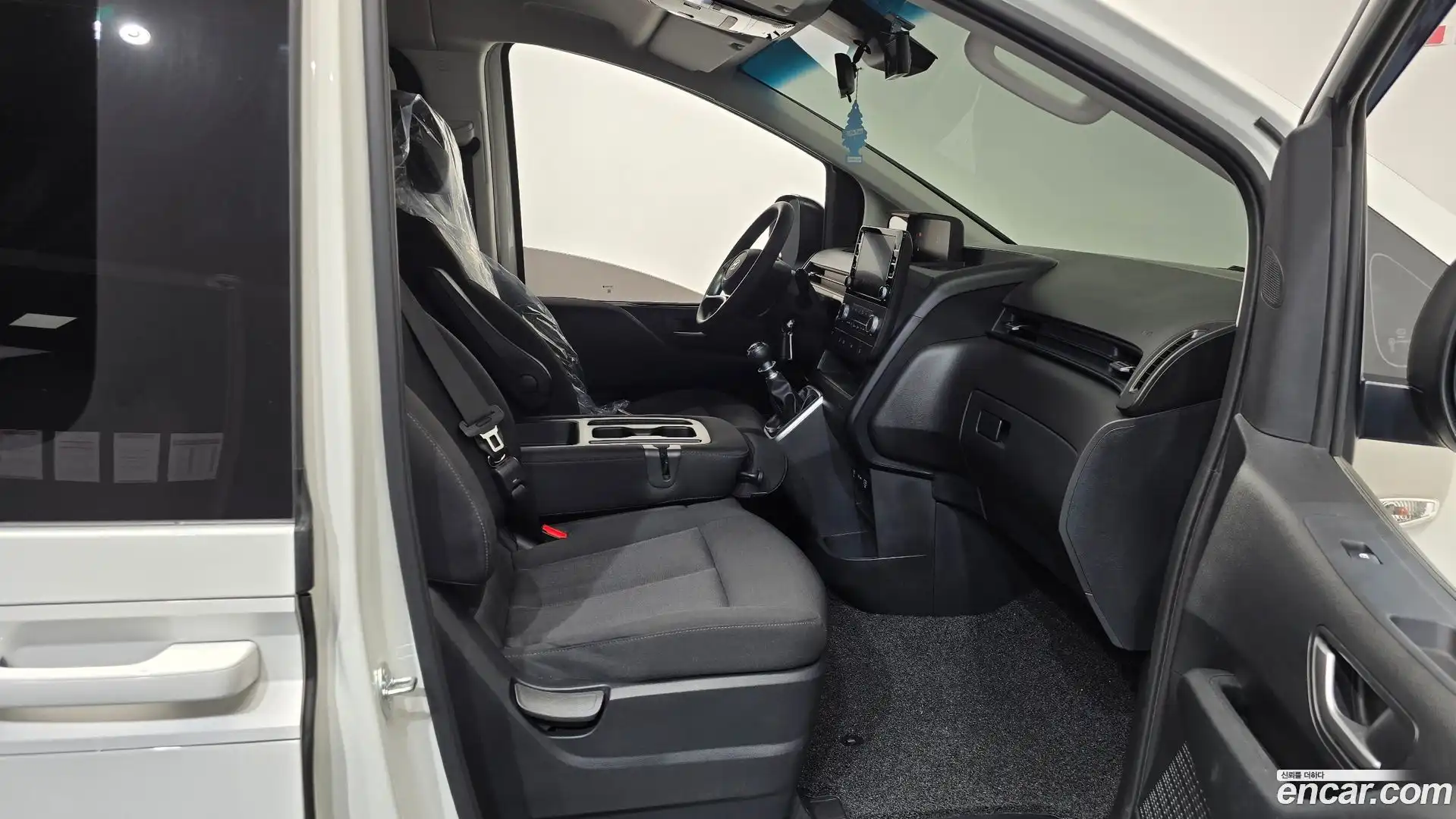 Staria Hyundai 2024.10-INNER-036