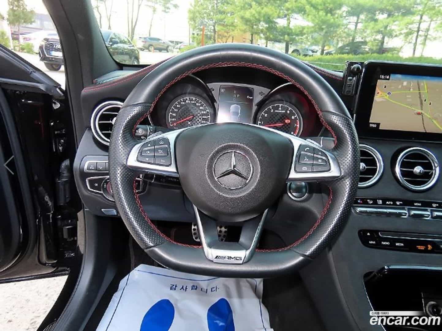 C-Class Mercedes-Benz 2018.3-INNER-008