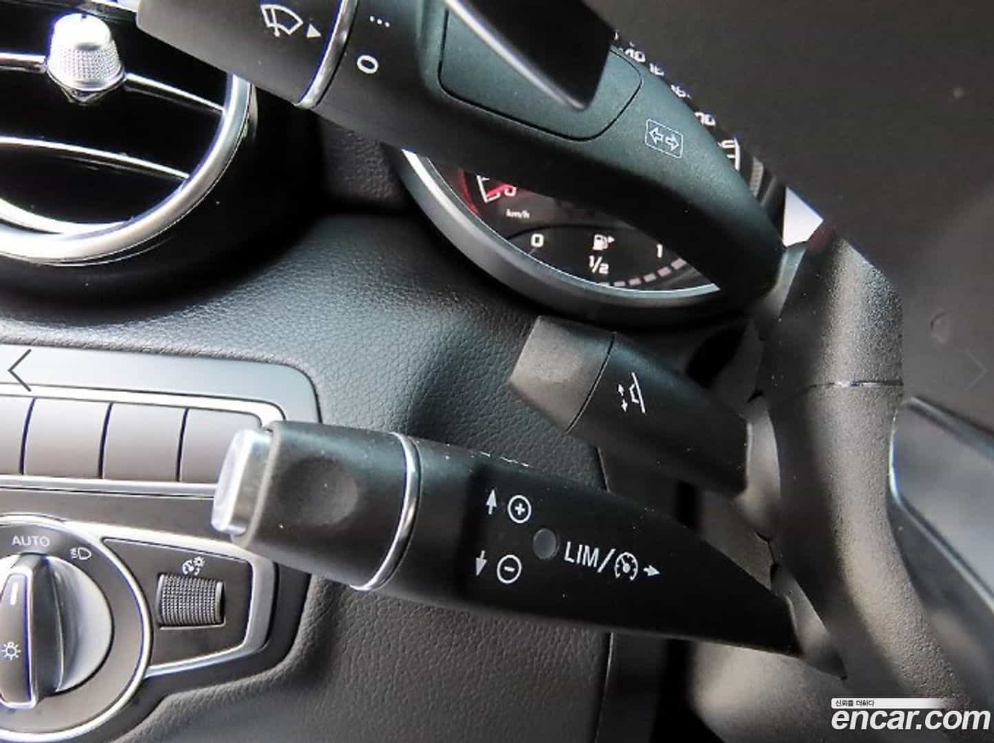 C-Class Mercedes-Benz 2018.3-OPTION-017