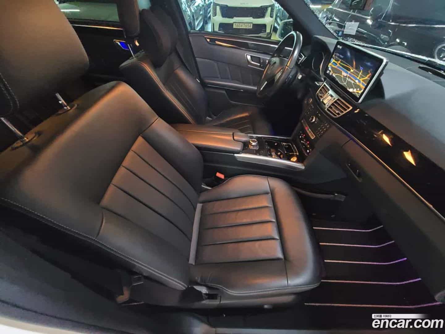 E-Class Mercedes-Benz 2015.11-INNER-009