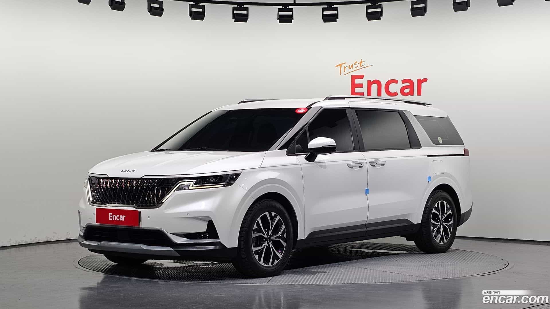 Canival Kia 2021.10-OUTER-001