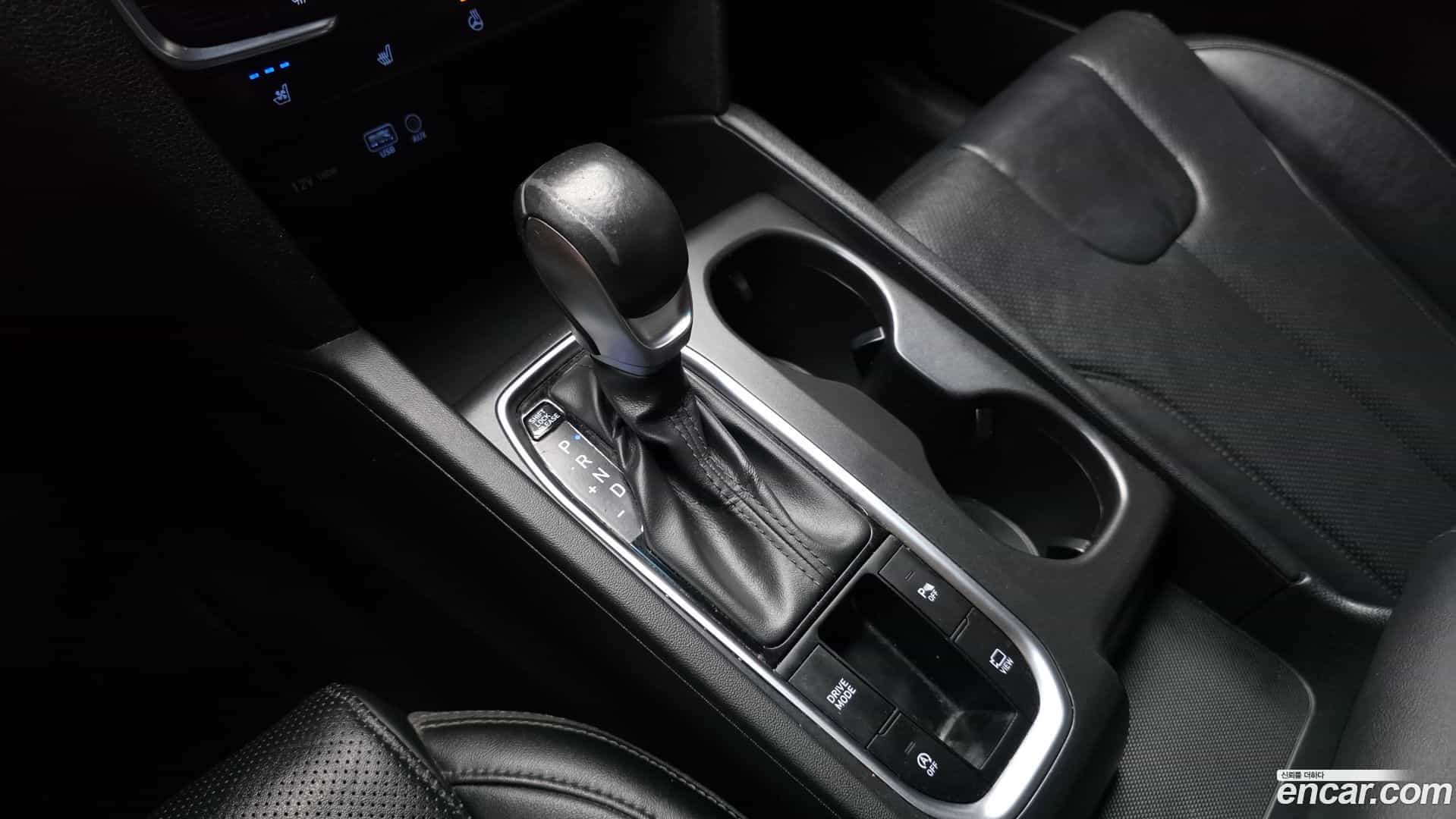 Santafe Hyundai 2018.2-INNER-009