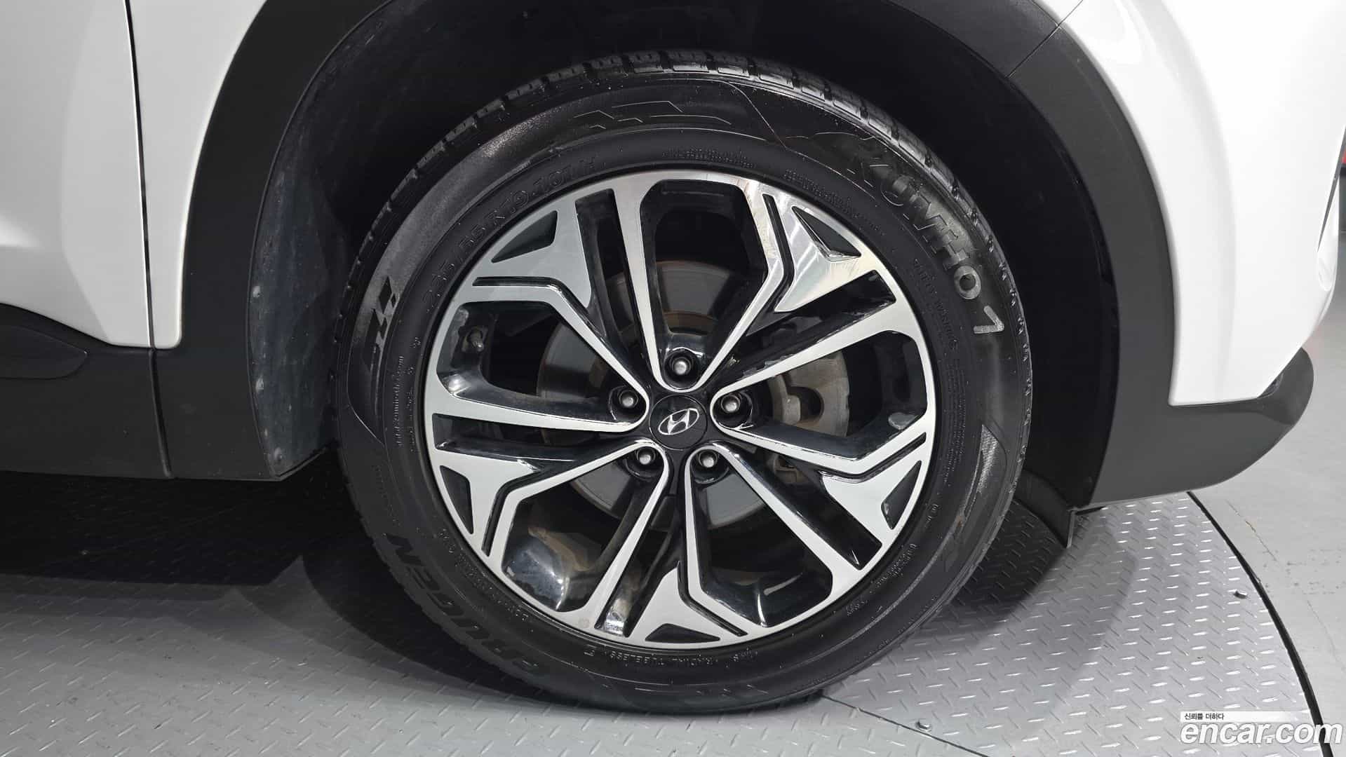Santafe Hyundai 2018.2-OUTER-031