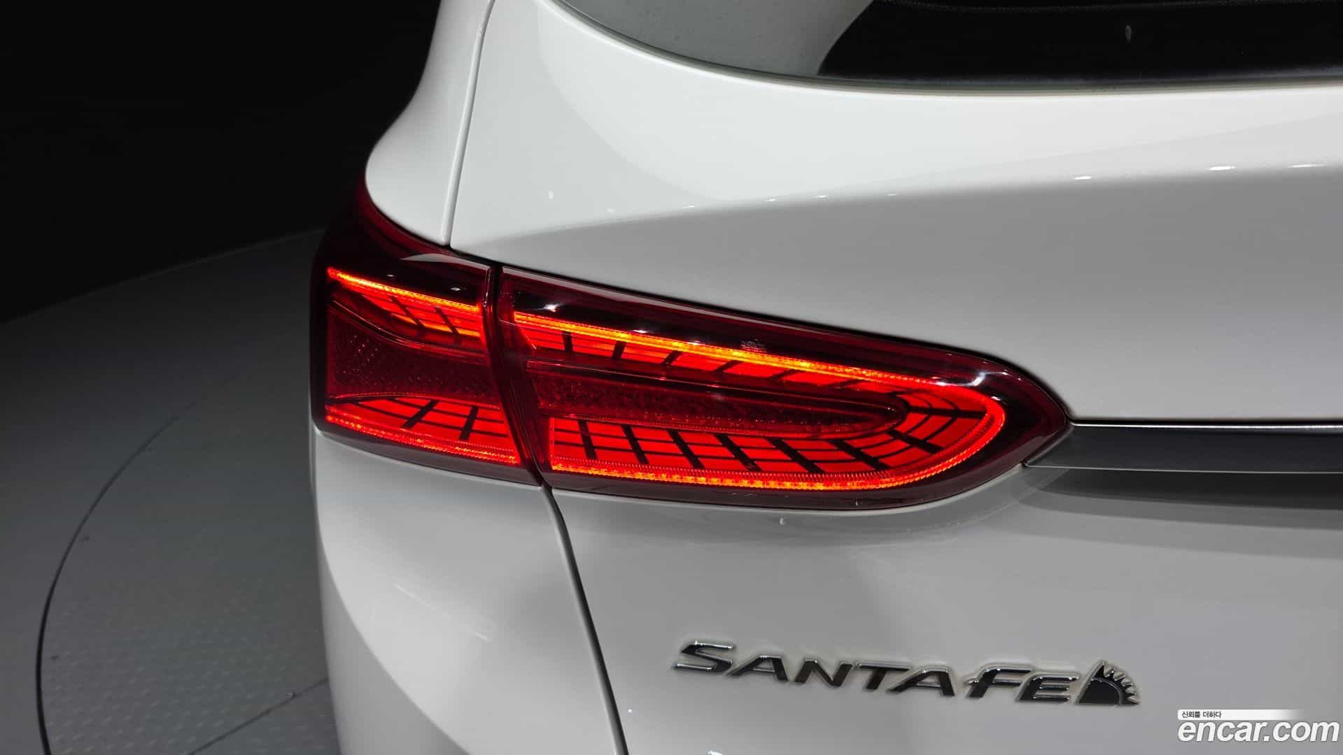 Santafe Hyundai 2018.2-OUTER-033