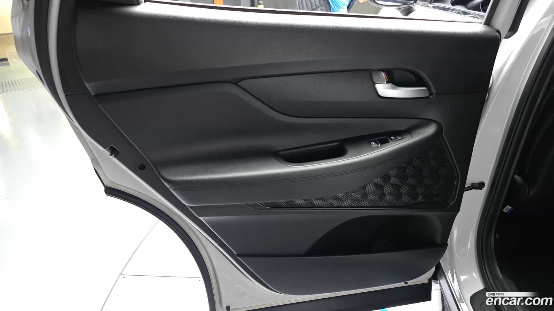 Santafe Hyundai 2018.2-INNER-035