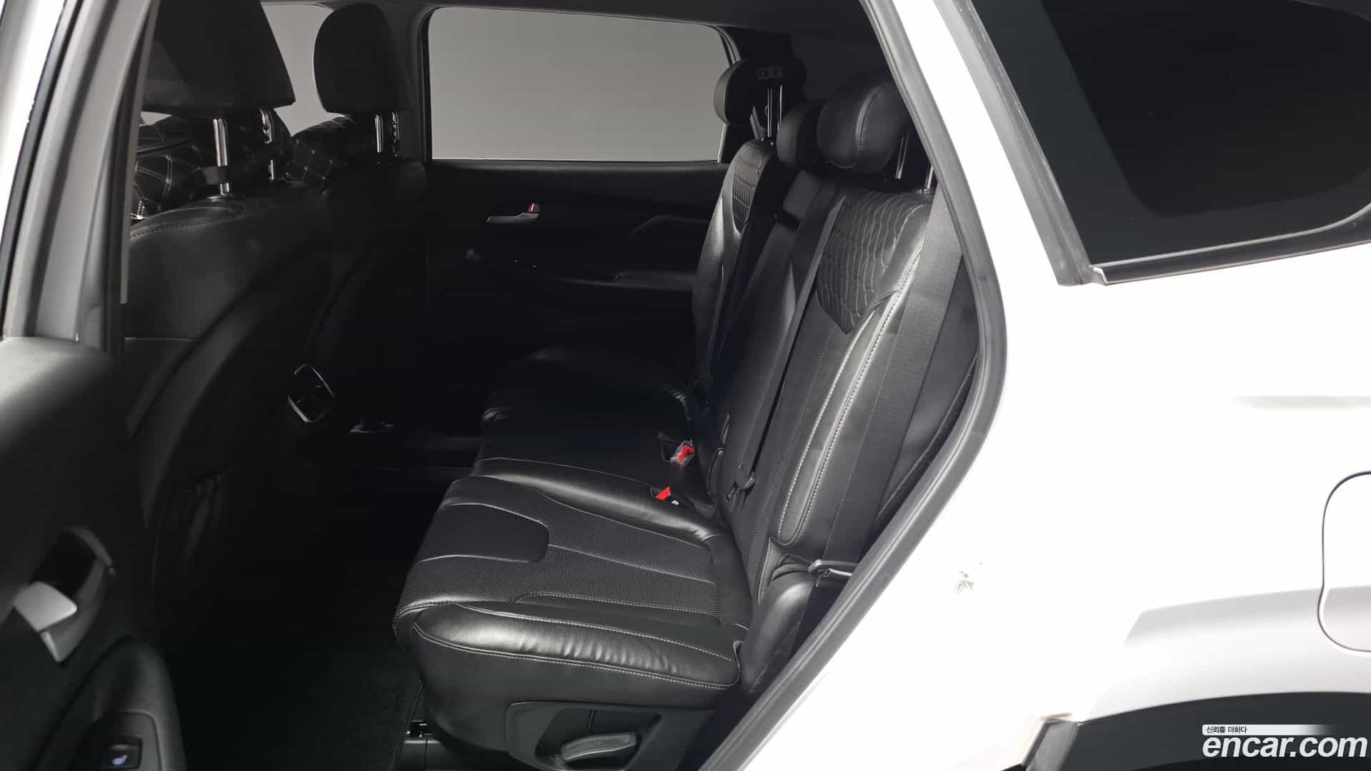 Santafe Hyundai 2018.2-INNER-036