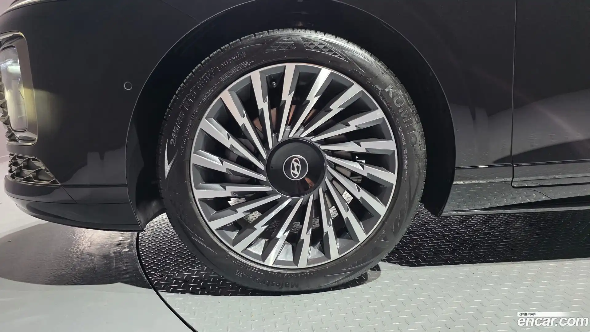 Grandeur Hyundai 2024.9-OPTION-023