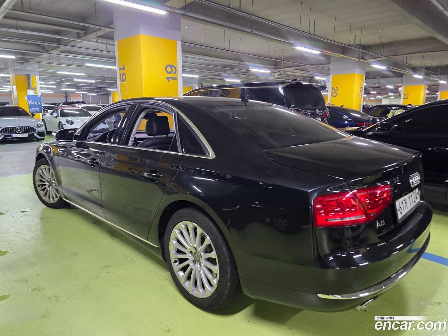 A8 Audi 2013.1-OUTER-006