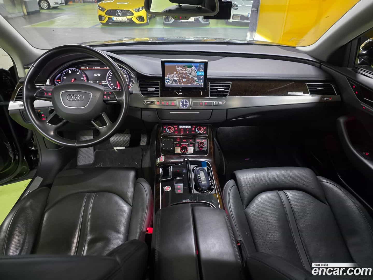 A8 Audi 2013.1-INNER-007