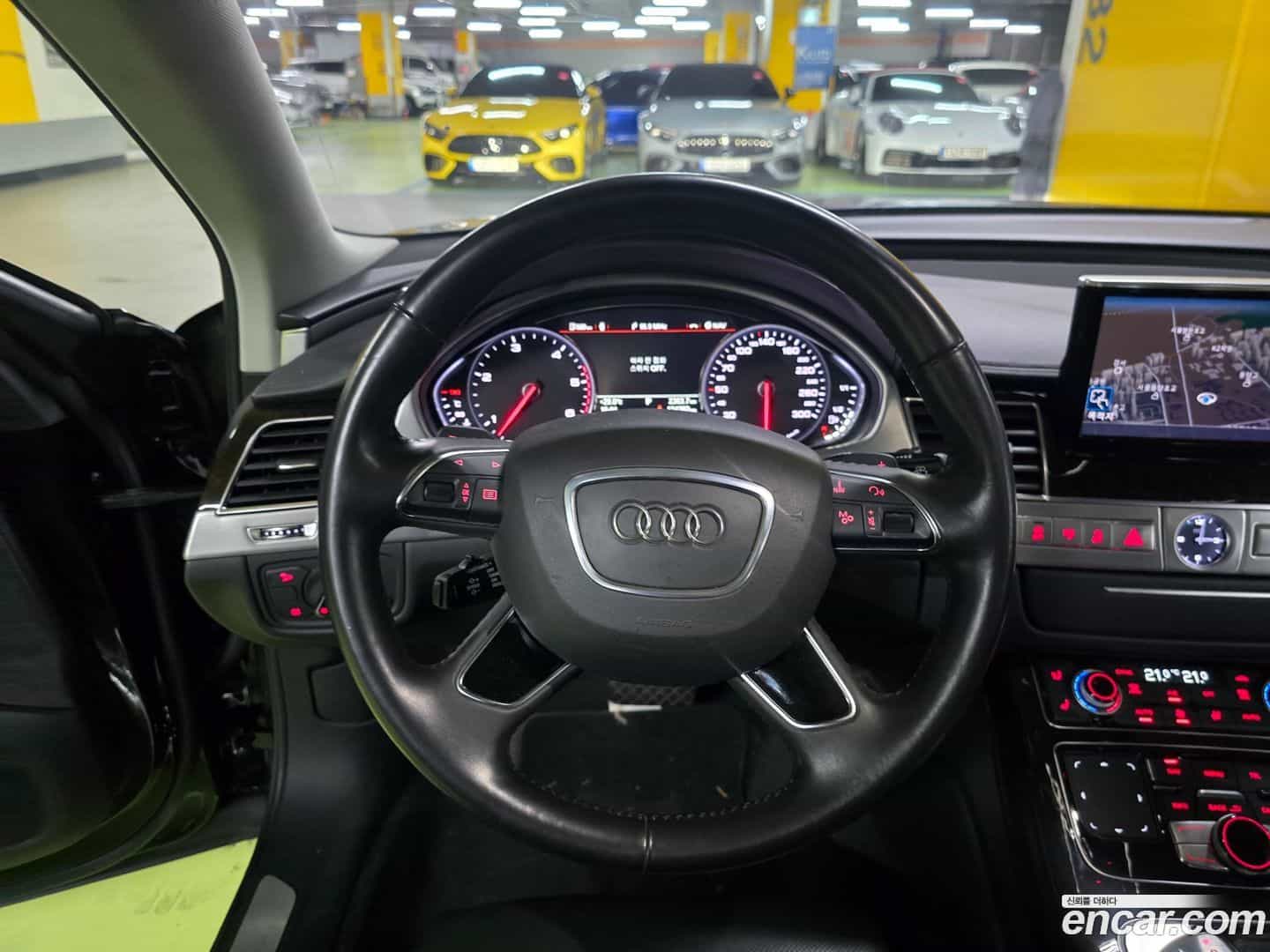 A8 Audi 2013.1-INNER-008