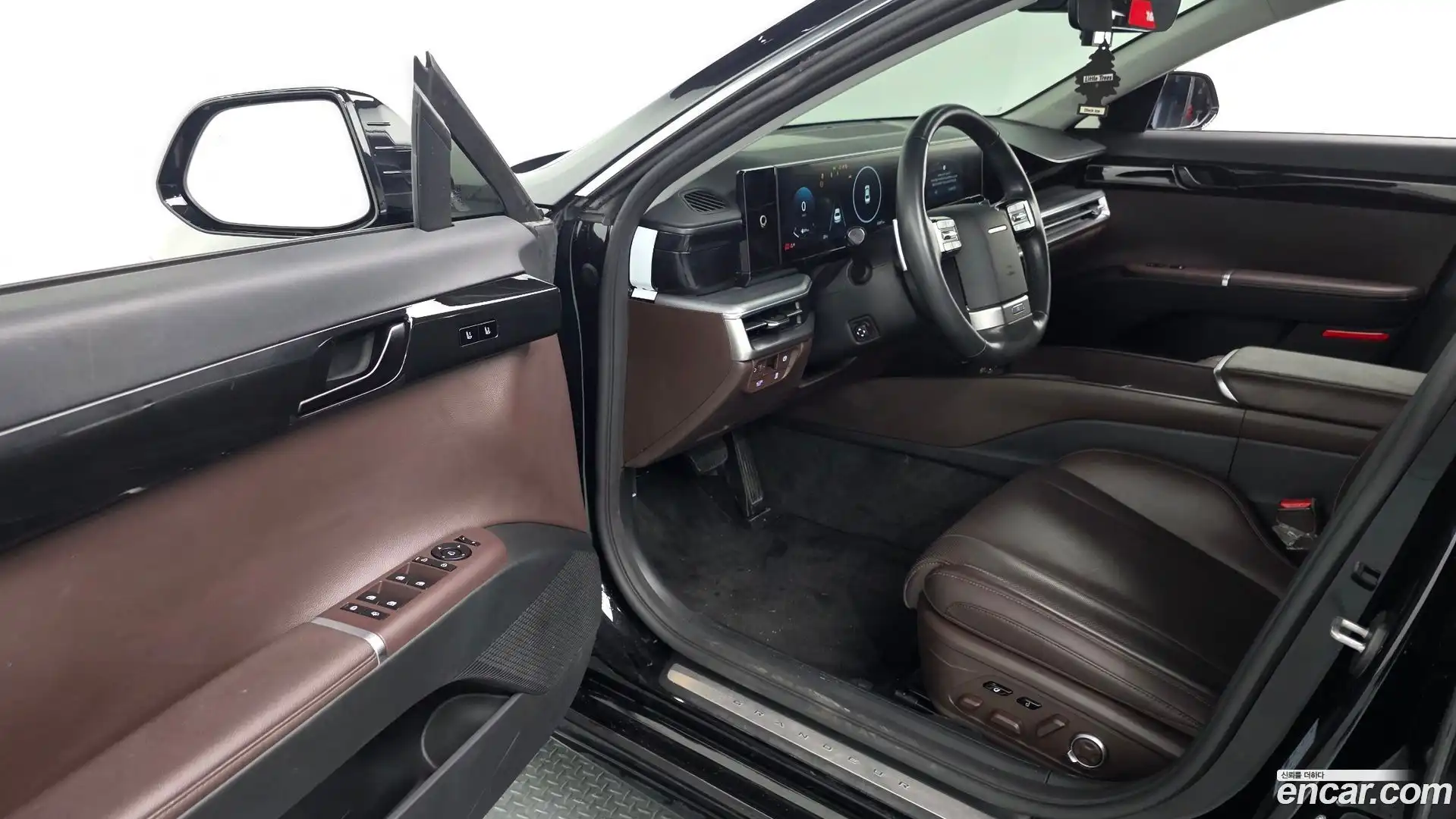 Grandeur Hyundai 2023.2-INNER-010