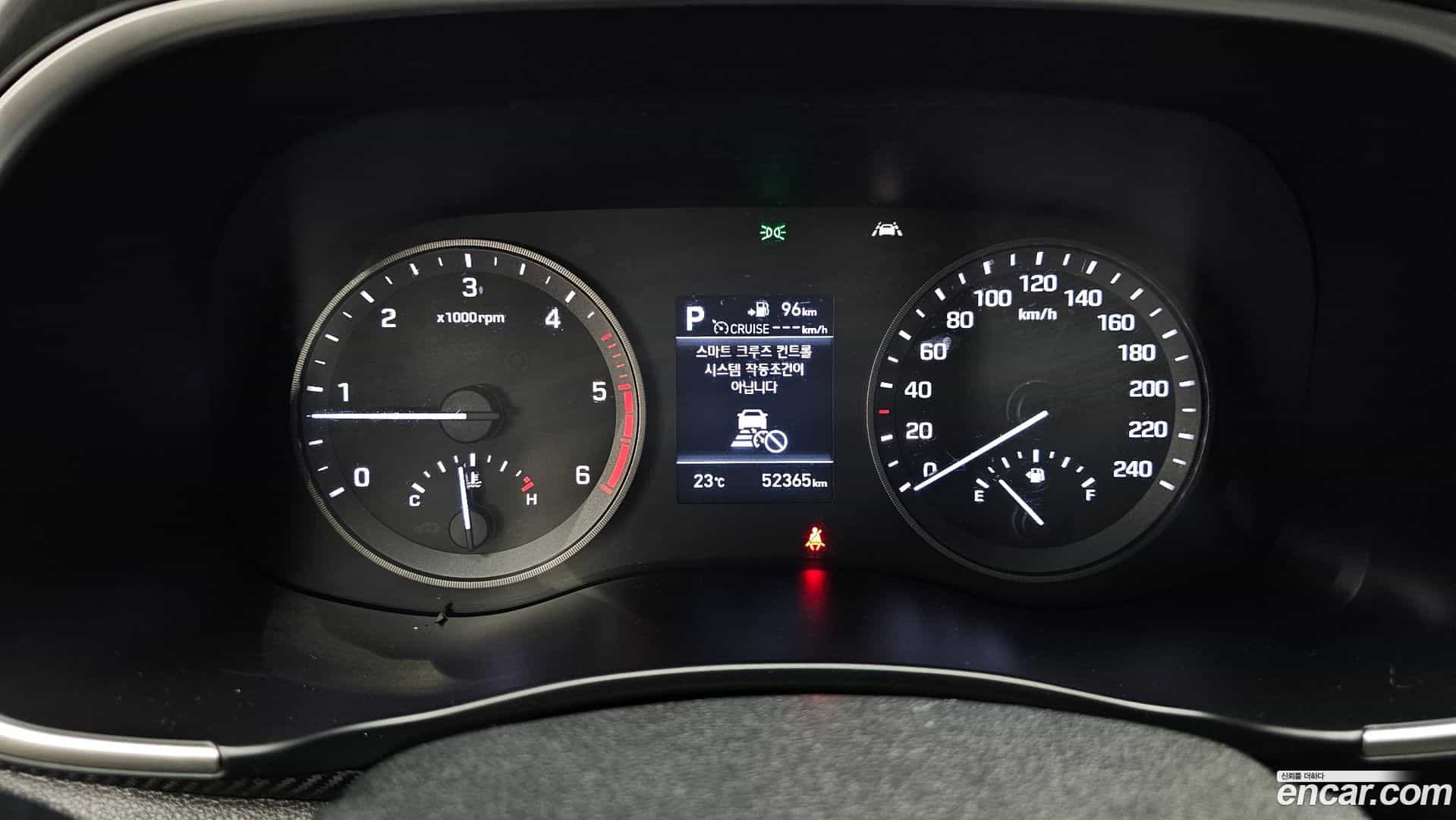 Tucson Hyundai 2019.1-INNER-008