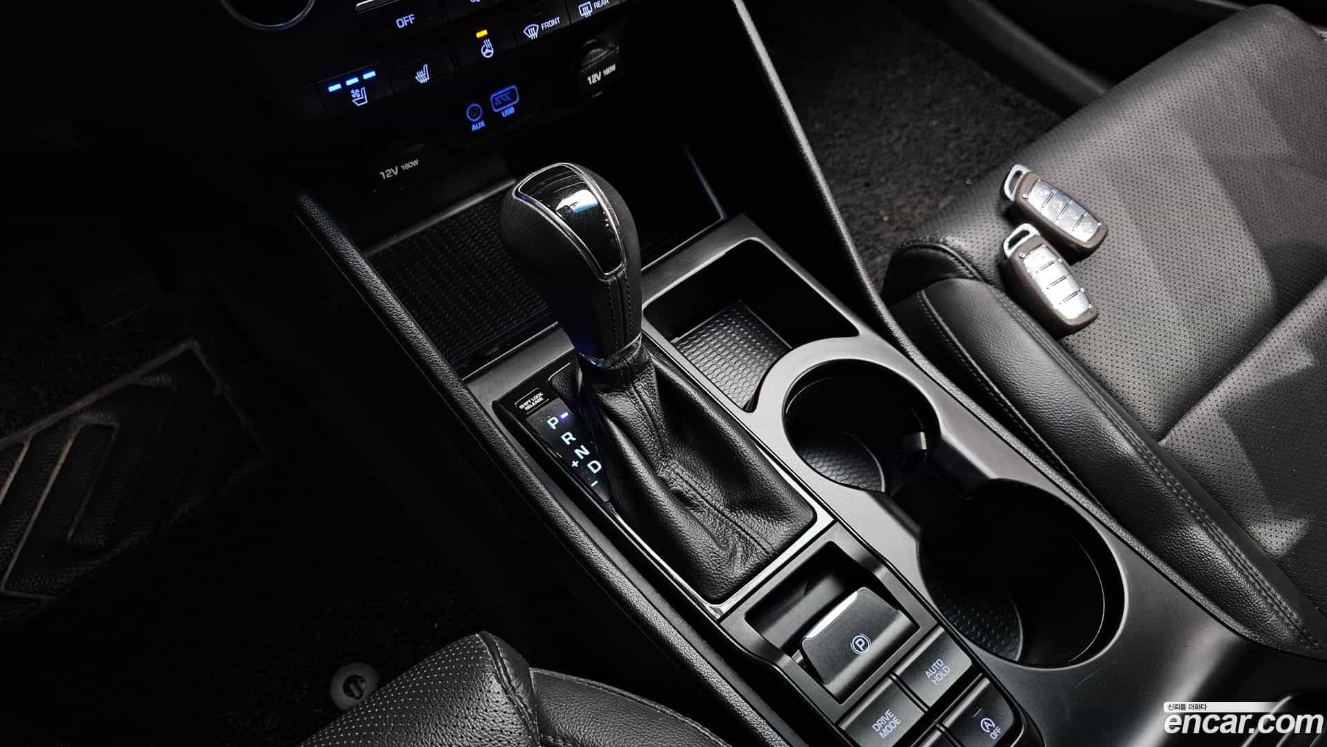 Tucson Hyundai 2019.1-INNER-009