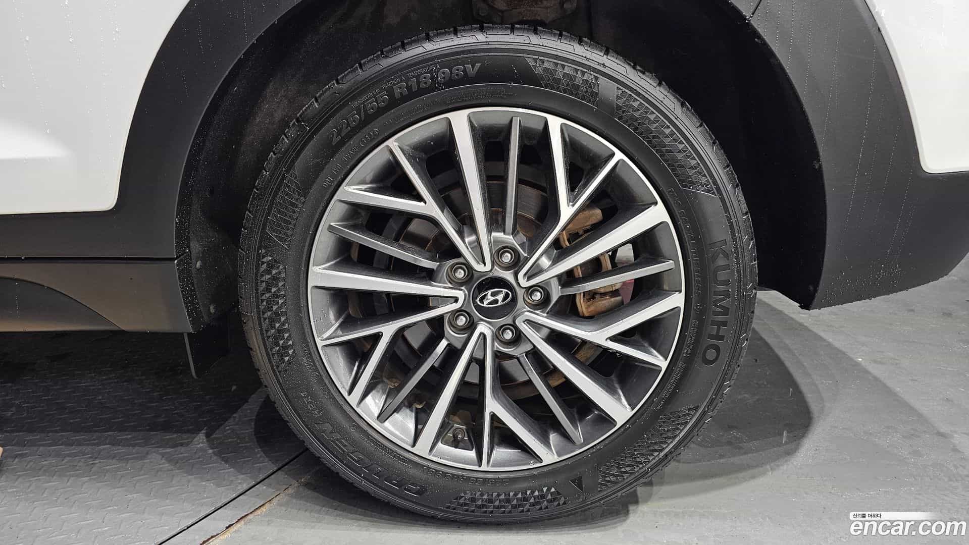 Tucson Hyundai 2019.1-OUTER-031