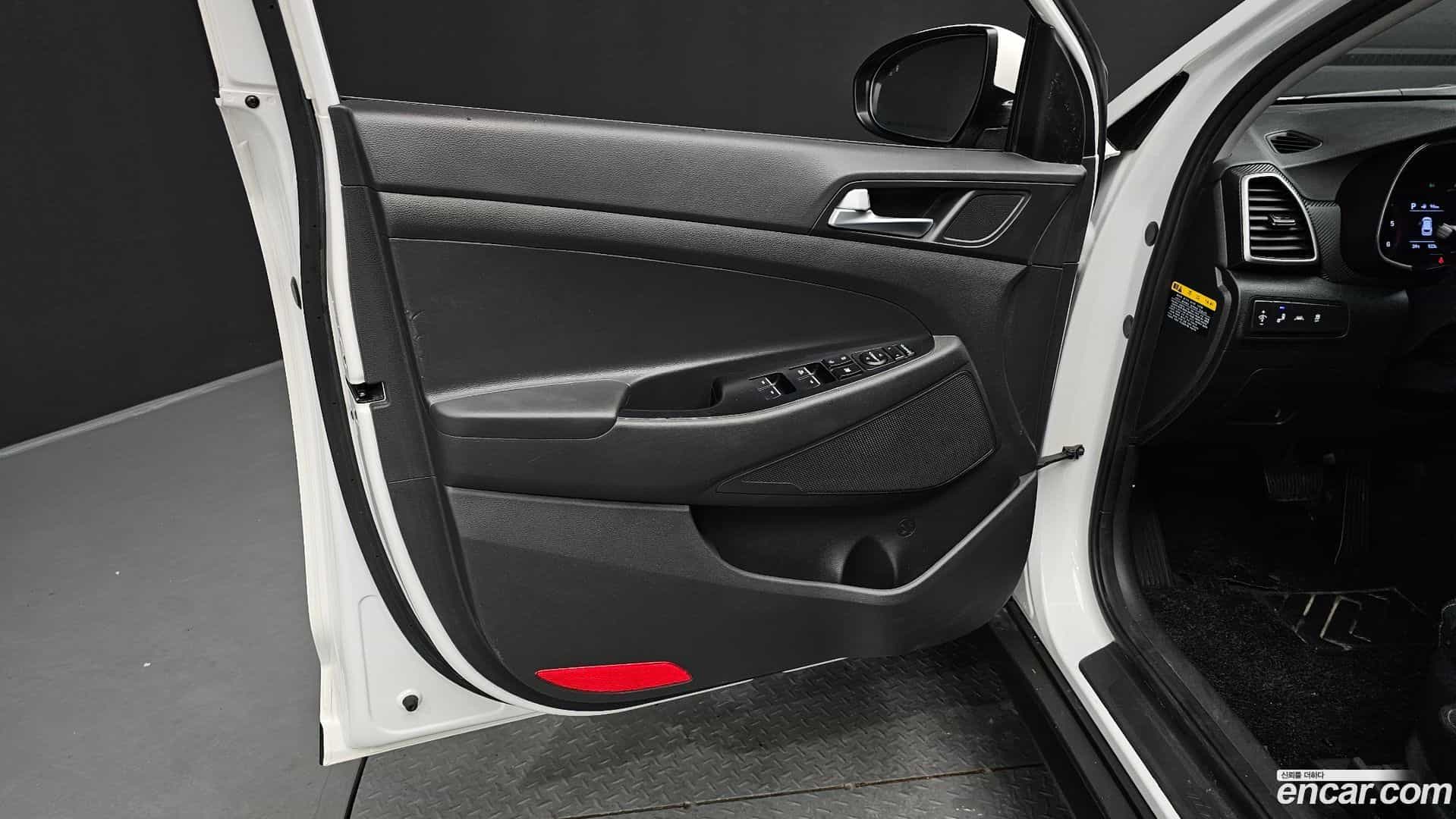 Tucson Hyundai 2019.1-INNER-034
