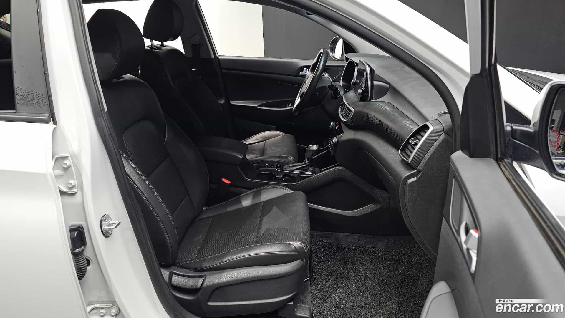 Tucson Hyundai 2019.1-INNER-036