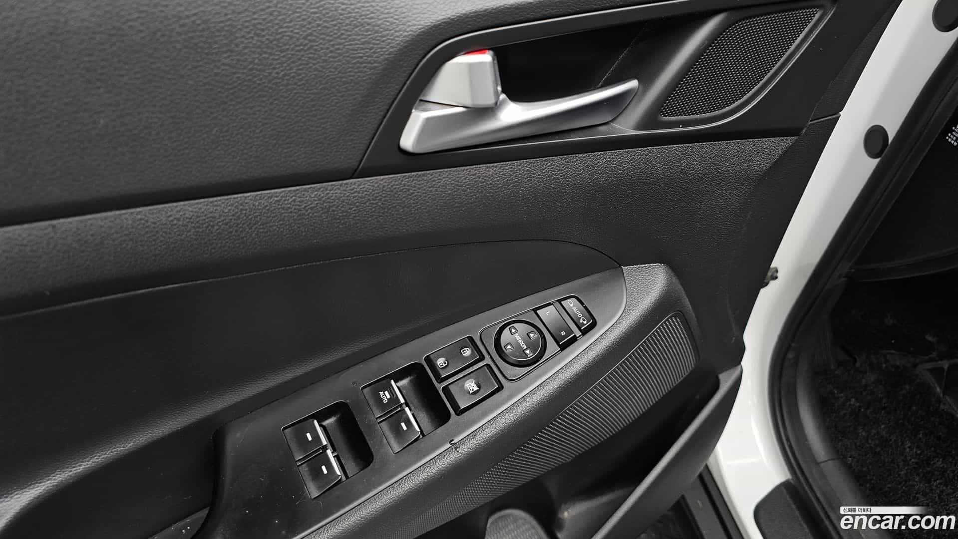 Tucson Hyundai 2019.1-OPTION-040