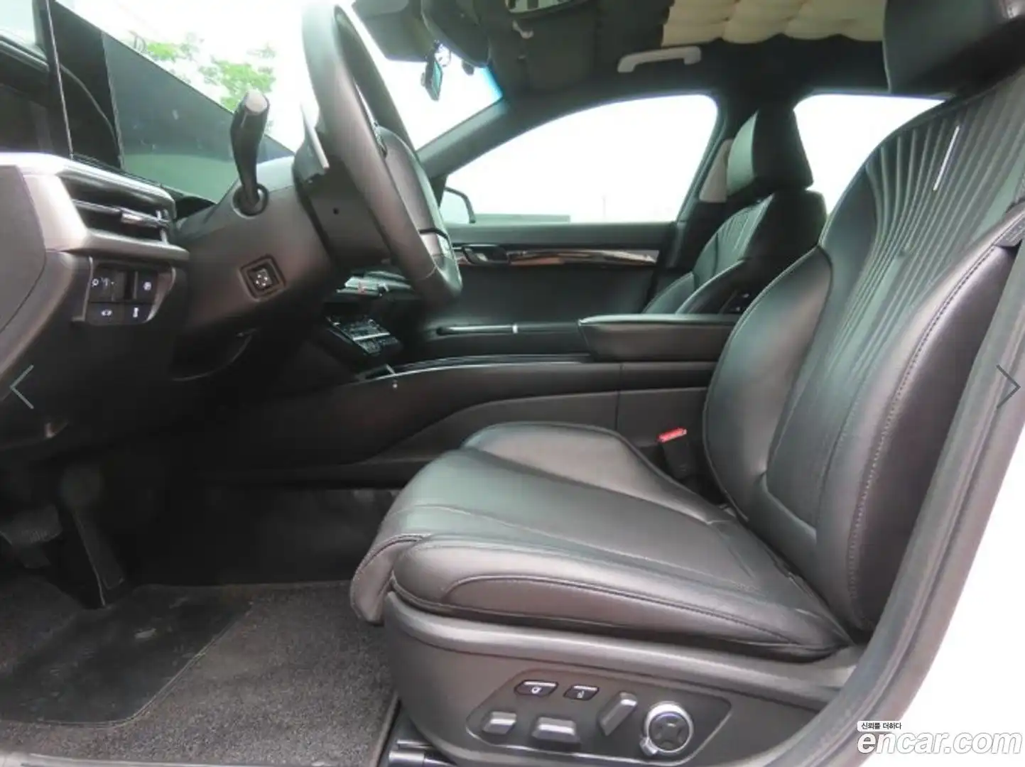 Grandeur Hyundai 2023.8-OPTION-020