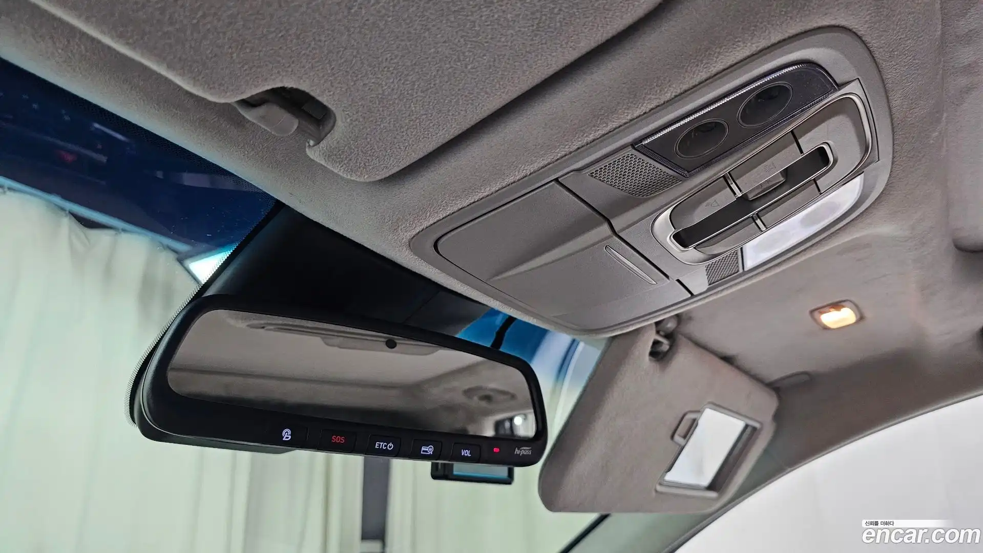 Santafe Hyundai 2019.7-OPTION-024