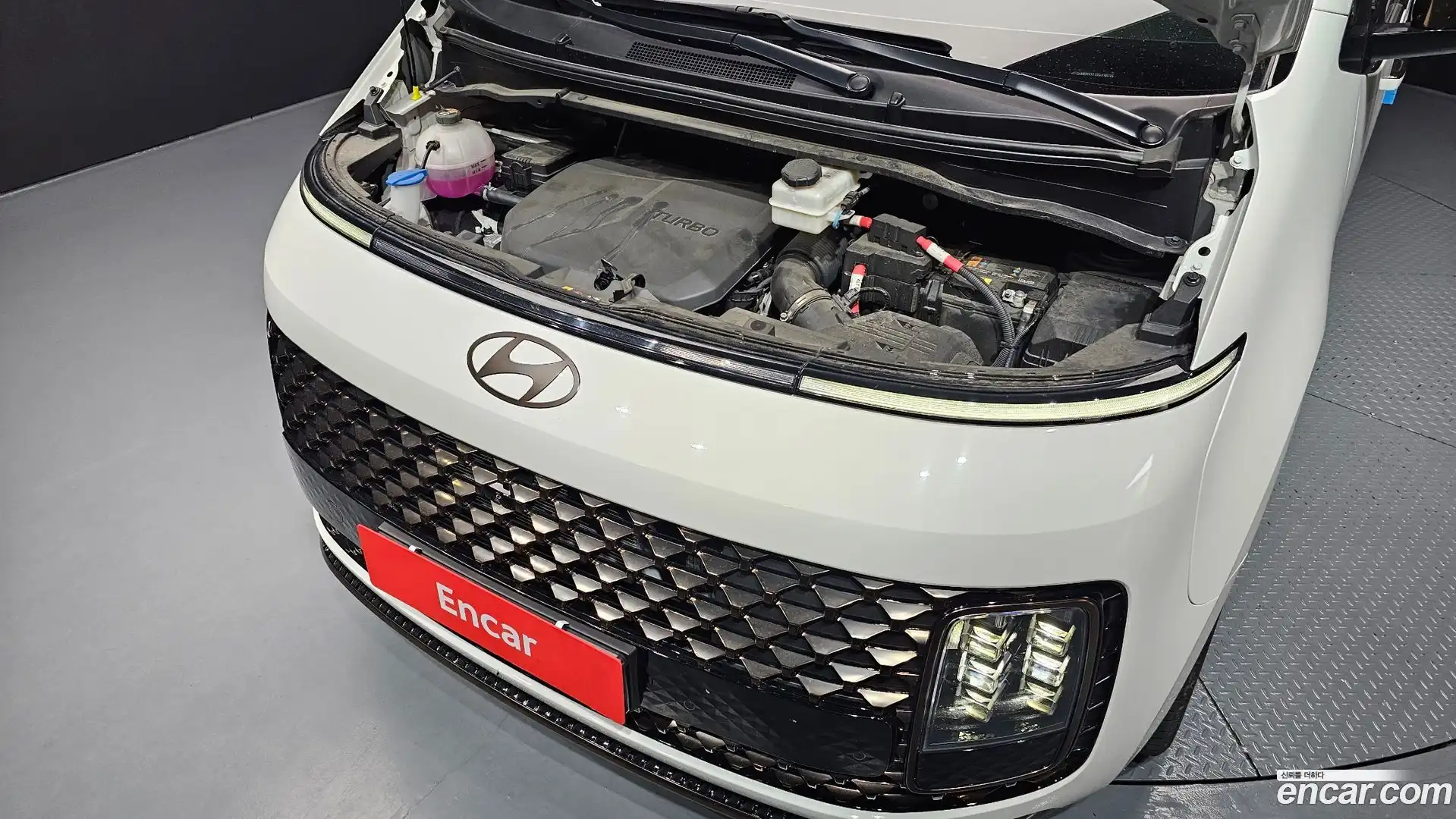Staria Hyundai 2024.6-OUTER-006