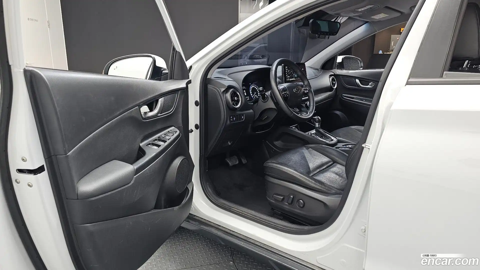 Kona Hyundai 2020.11-INNER-010