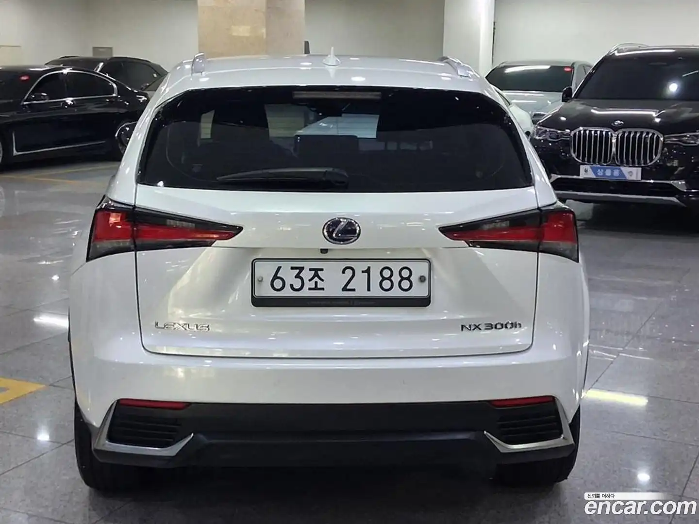 NX Lexus 2018.3-OUTER-004
