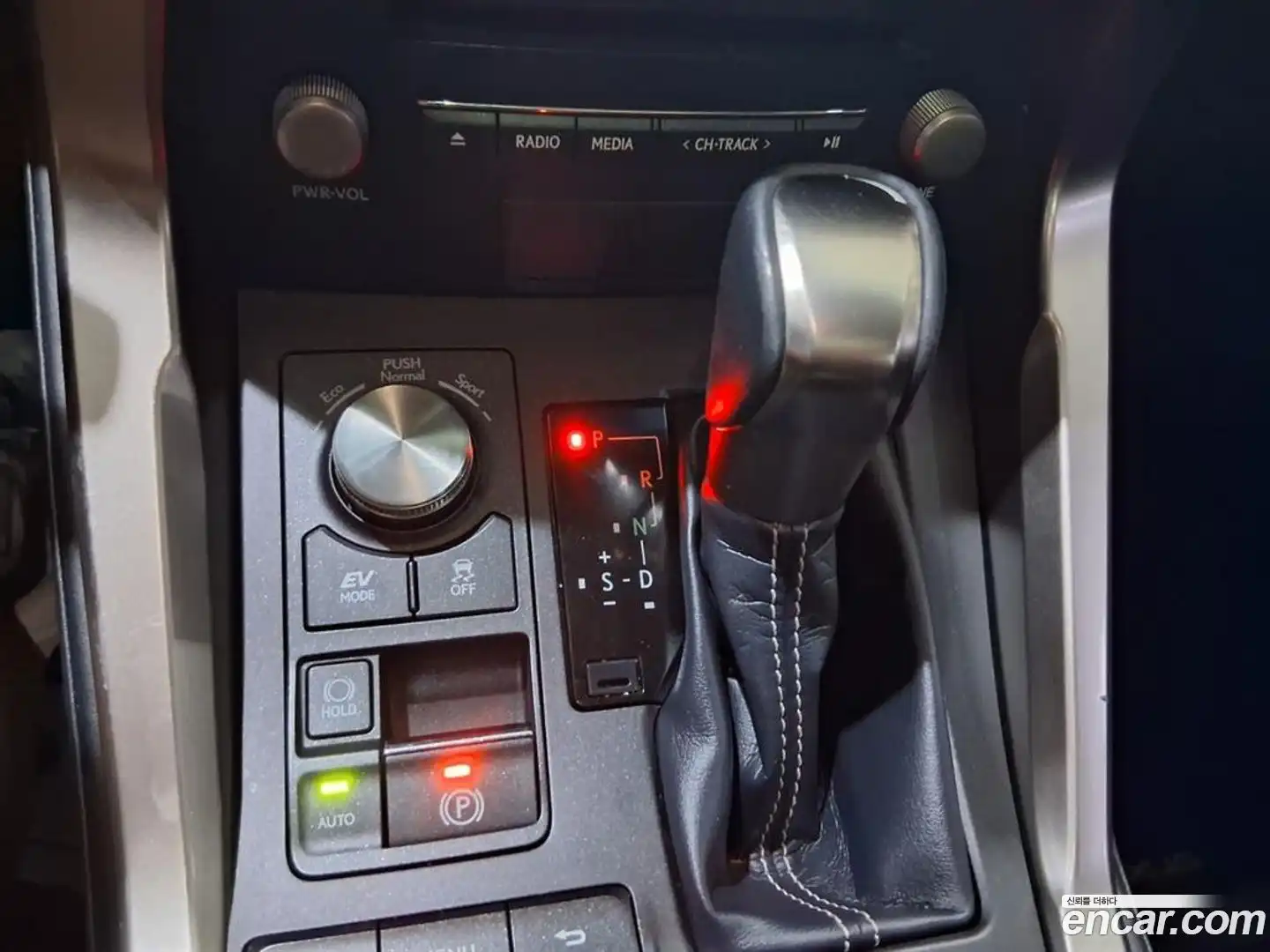 NX Lexus 2018.3-OPTION-022