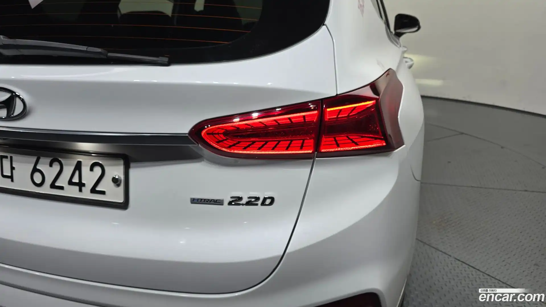 Santafe Hyundai 2018.9-OUTER-033