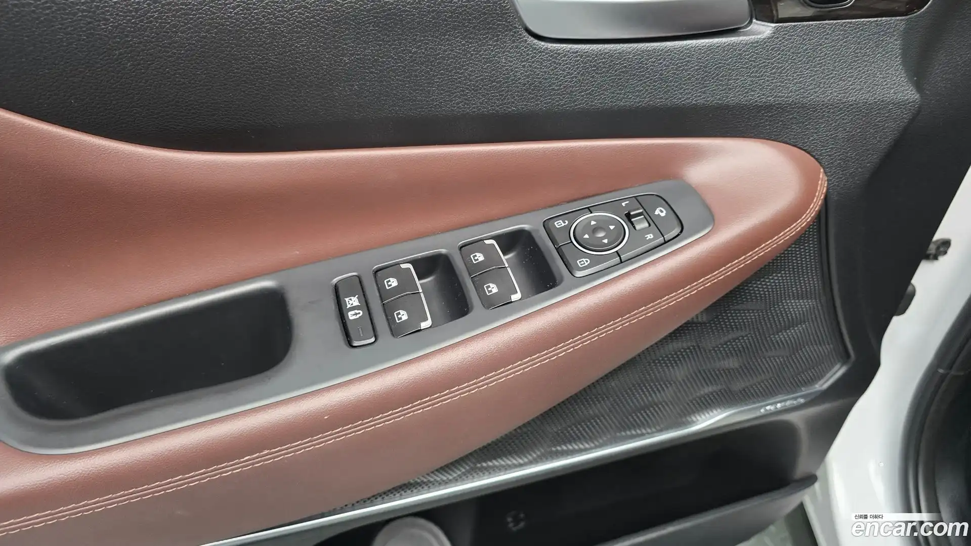Santafe Hyundai 2018.9-OPTION-051