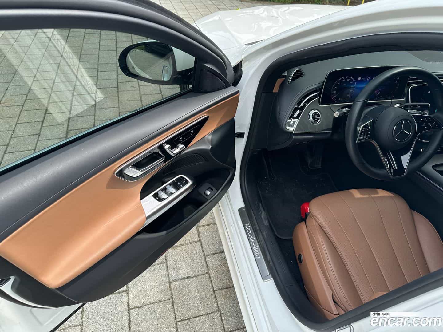 E-Class Mercedes-Benz 2024.9-OPTION-017