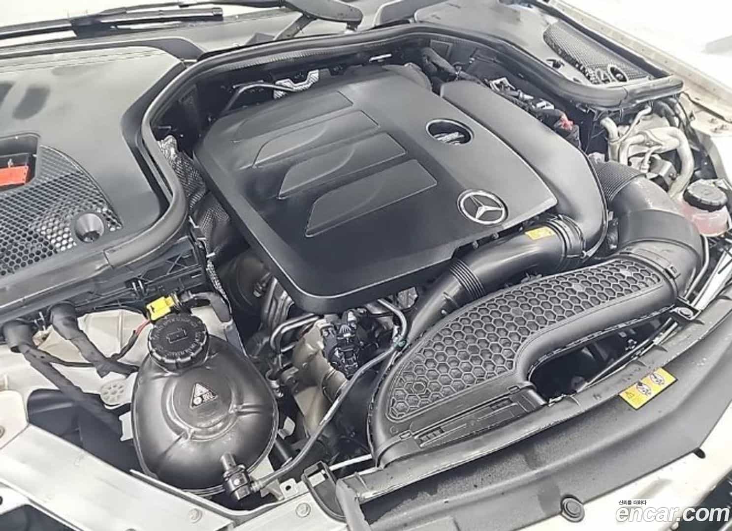 E-Class Mercedes-Benz 2022.6-OUTER-005