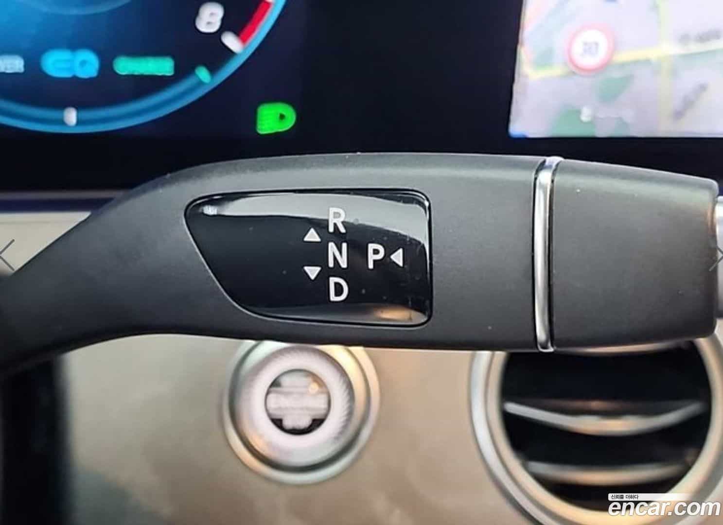 E-Class Mercedes-Benz 2022.6-INNER-008