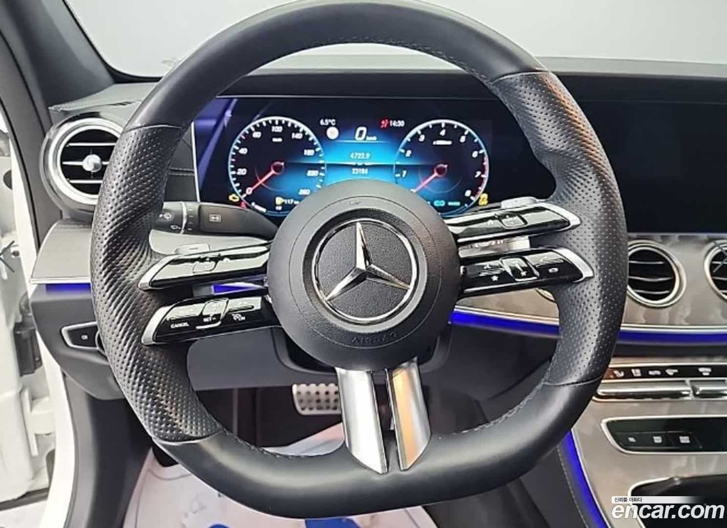 E-Class Mercedes-Benz 2022.6-INNER-009