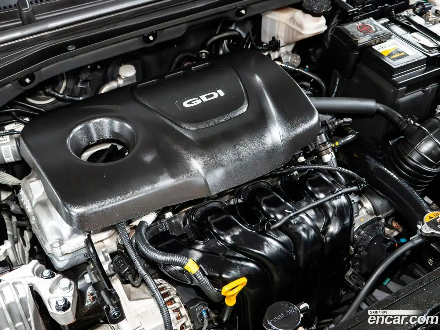 AVANTE Hyundai 2015.10-OUTER-006
