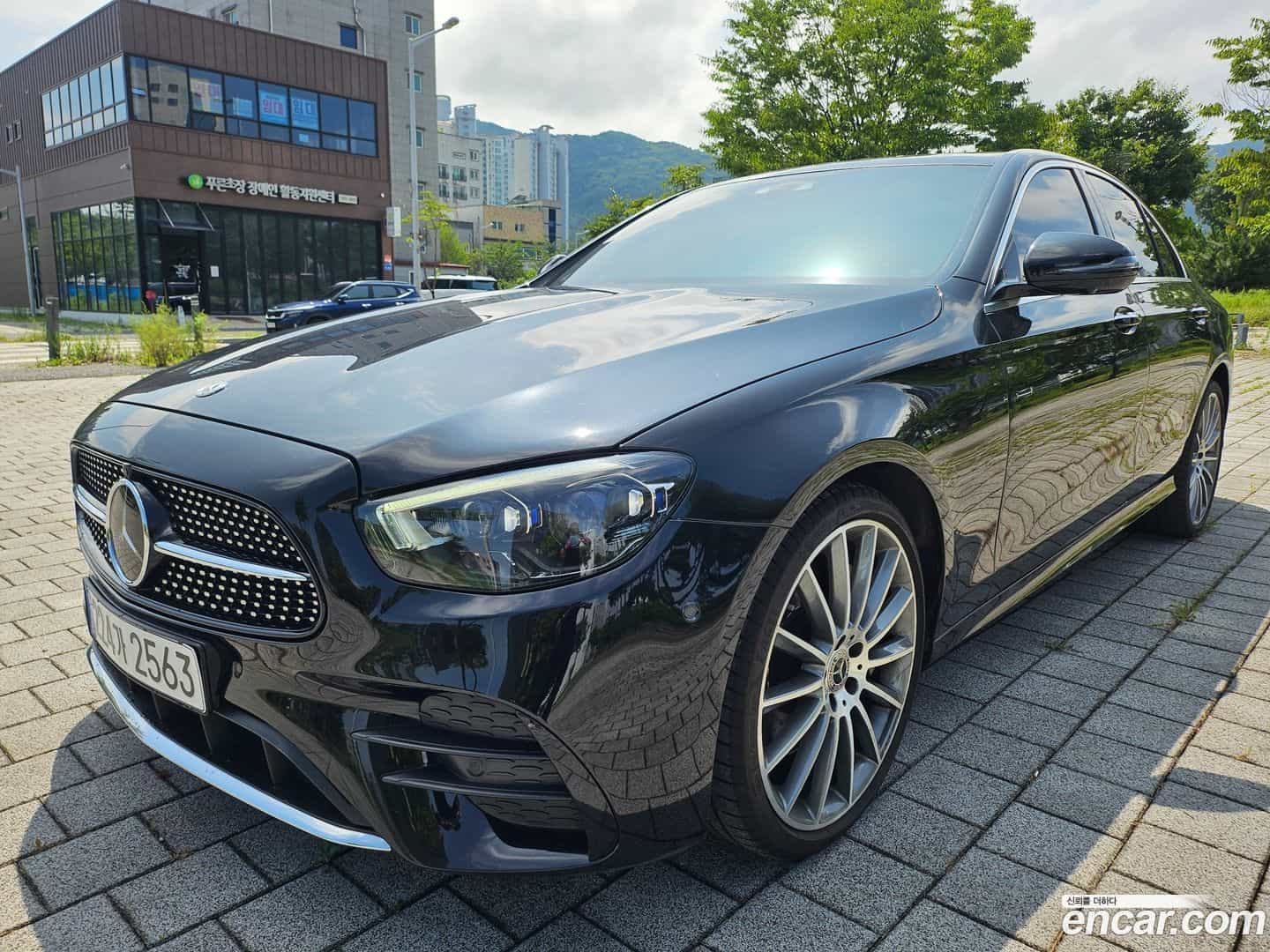 E-Class Mercedes-Benz 2020.10-OUTER-002