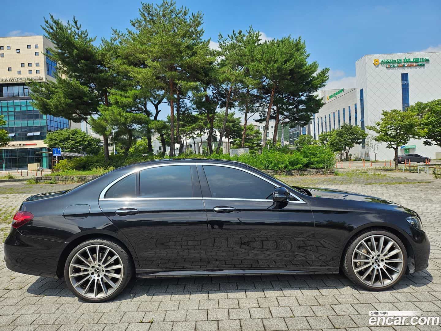 E-Class Mercedes-Benz 2020.10-OUTER-005