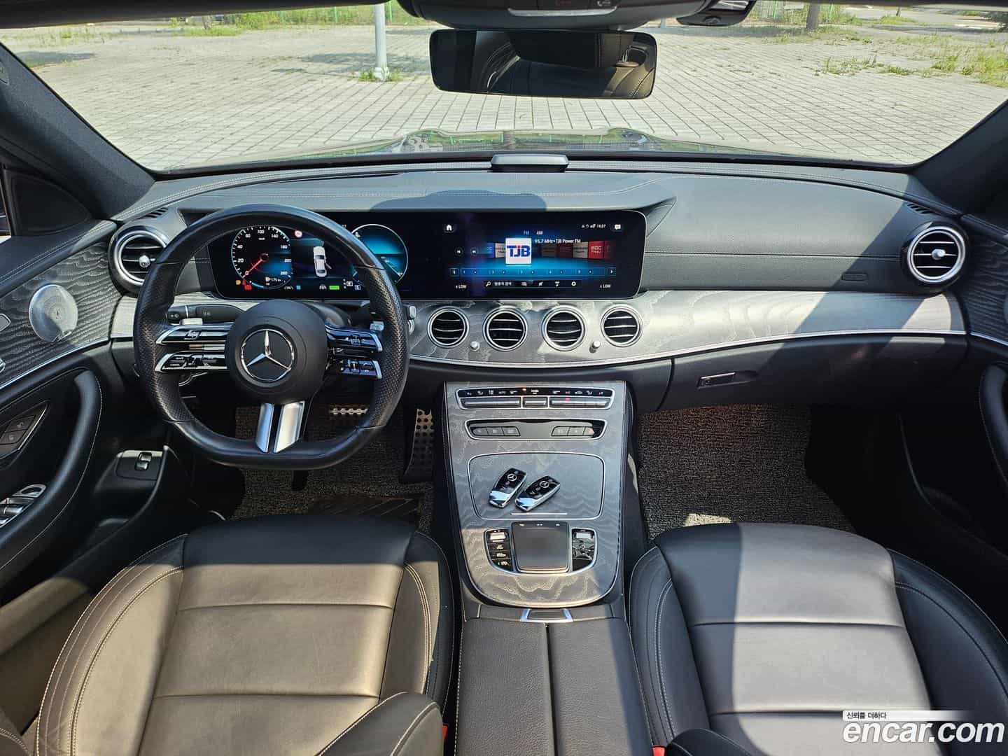 E-Class Mercedes-Benz 2020.10-OPTION-019