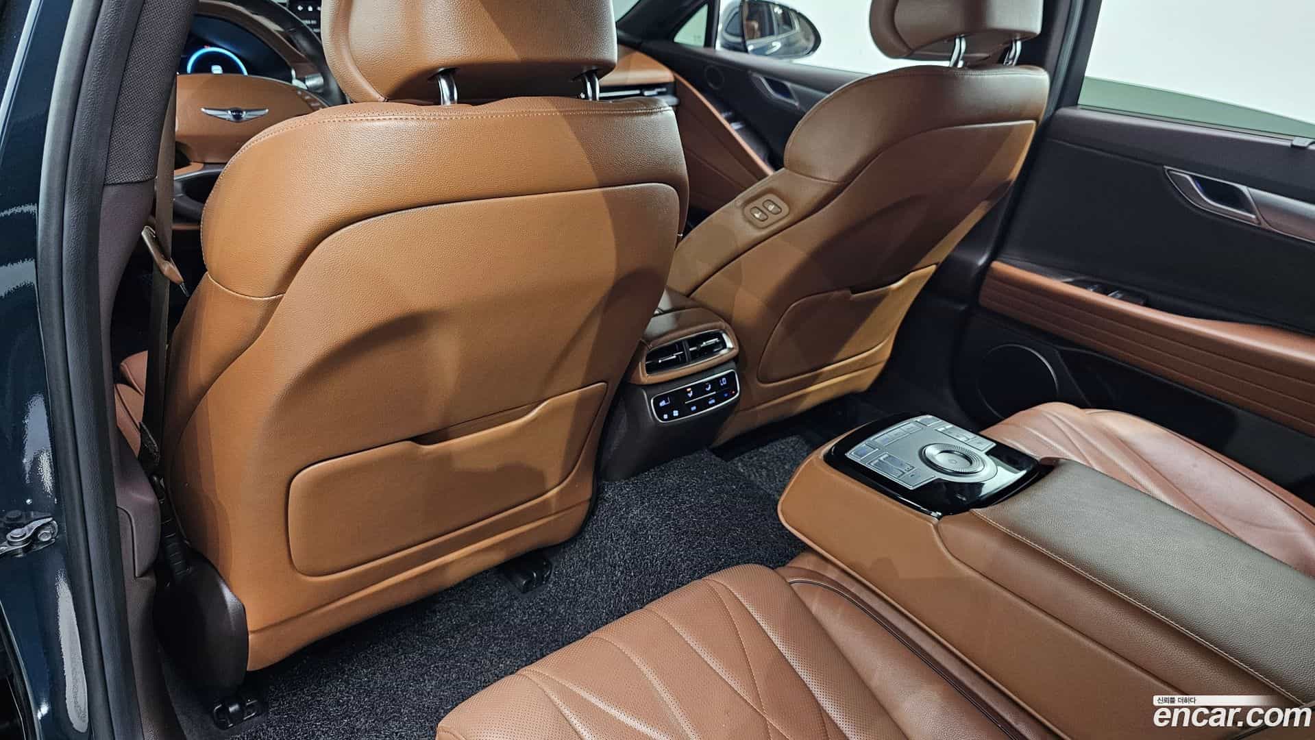 G80 Genesis 2021.1-OPTION-040