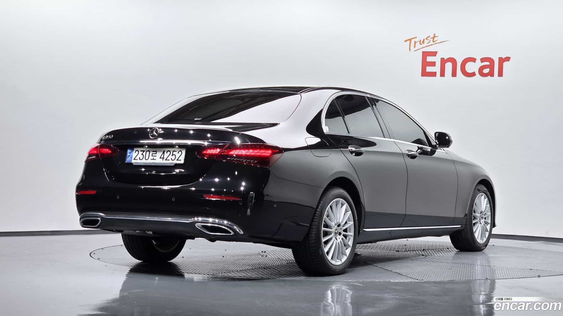 E-Class Mercedes-Benz 2022.11-OUTER-002