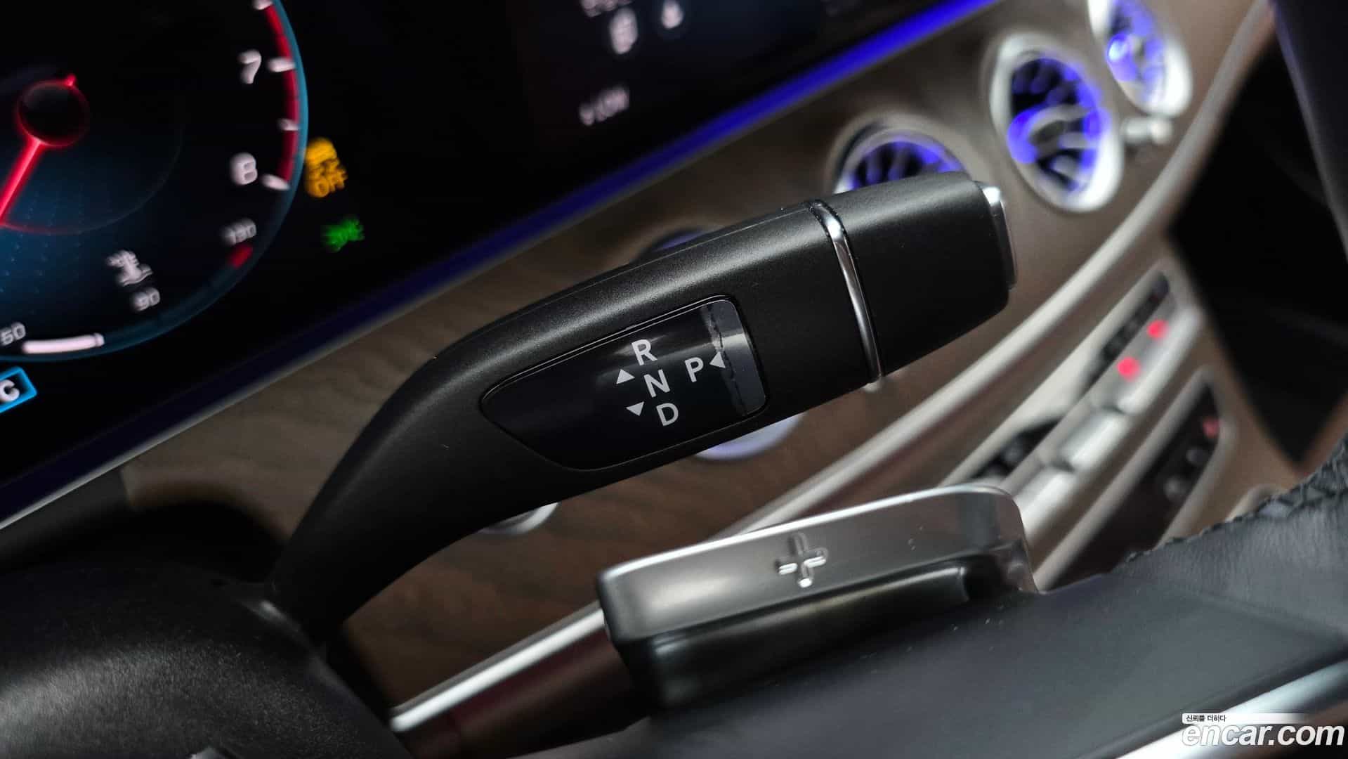 E-Class Mercedes-Benz 2022.11-INNER-009