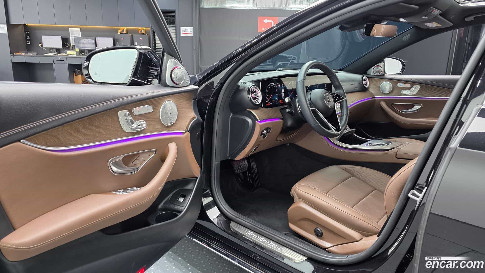 E-Class Mercedes-Benz 2022.11-INNER-010